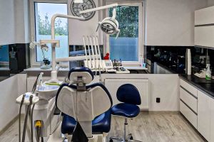 Zęby w ciąży — co wolno, co jest wskazane i czego unikać u dentysty?